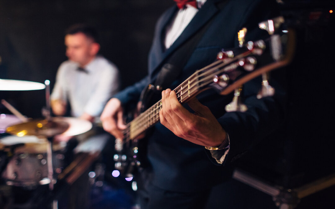Hiring a Wedding Band: The Dos and Don’ts