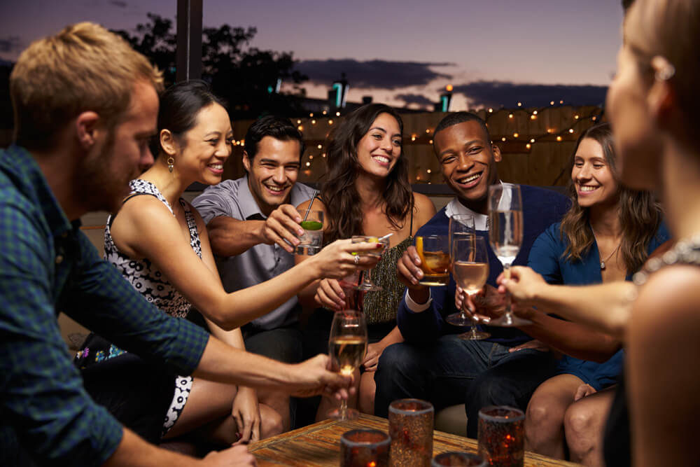 Top Reasons to Host Your Holiday Party Outdoors